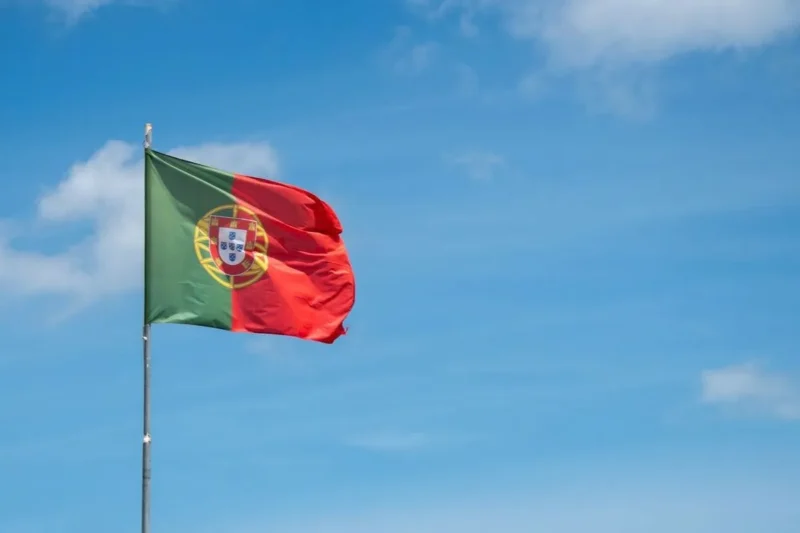 Bem-vindos ao Portugal EuroBrief: A Nossa História e Missão